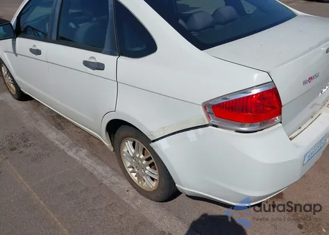 2011 Ford Focus Se z USA, uszkodzony, nr VIN 1FAHP3FN1BW198323